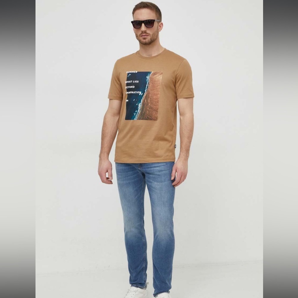 FREE SHIPPING EXPIRES FEB 27th Hugo Boss T-Shirt NWT